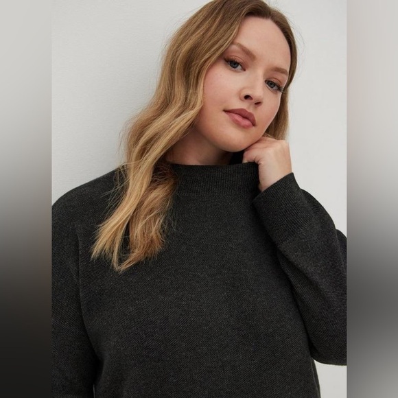 Torrid Everyday Plush Pullover Mock Neck Tunic Sweater Size 2x - Picture 2 of 11